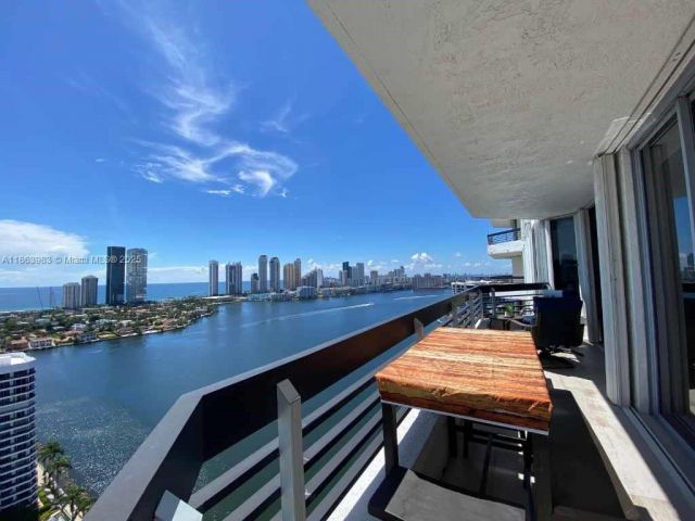 Apartment for sale  Unit #3014 - photo 6471535