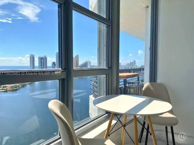2-bedroom condo for sale in Aventura - 3530 Mystic Pointe Dr 3014 - MondialRealty