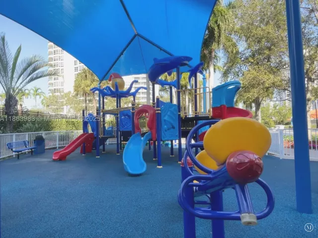 2-bedroom condo for sale in Aventura - 3530 Mystic Pointe Dr 3014 - MondialRealty