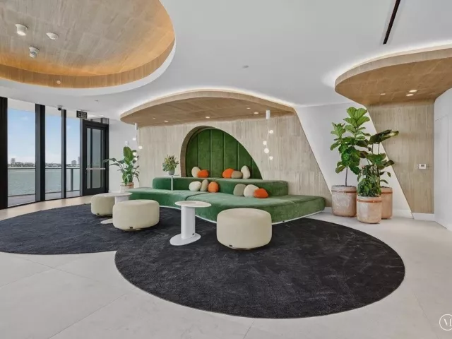 4-bedroom condo for sale in Miami - 700 NE 24th Street 5202 - MondialRealty