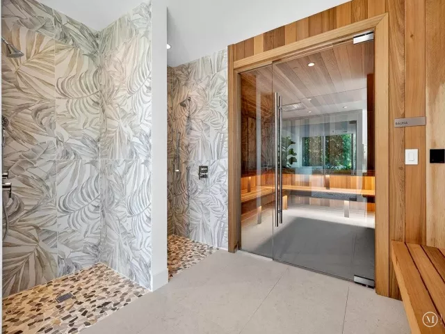 4-bedroom condo for sale in Miami - 700 NE 24th Street 5202 - MondialRealty