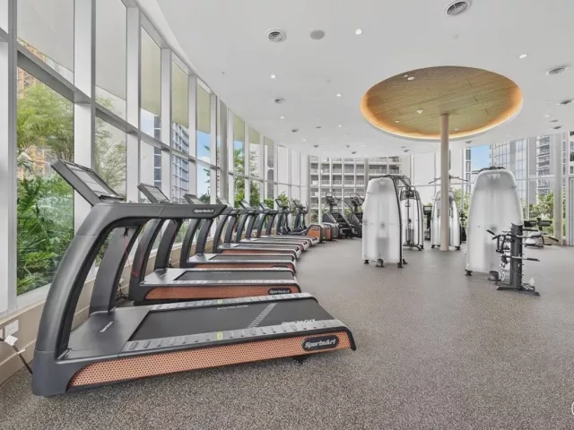 4-bedroom condo for sale in Miami - 700 NE 24th Street 5202 - MondialRealty