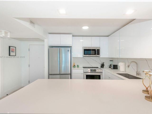 Apartment for sale  Unit #1505 - photo 6465940