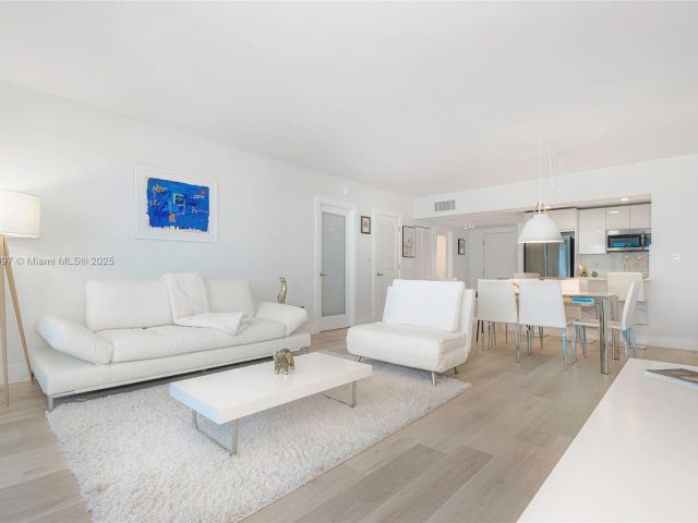 Apartment for sale  Unit #1505 - photo 6465945