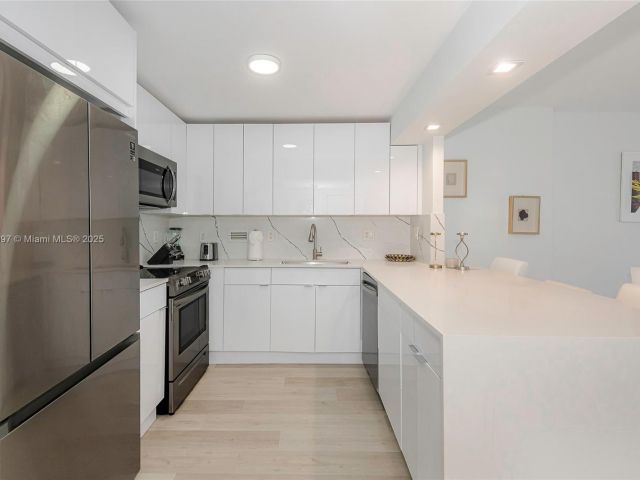 Apartment for sale  Unit #1505 - photo 6465949