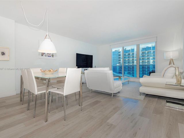 Apartment for sale  Unit #1505 - photo 6465951