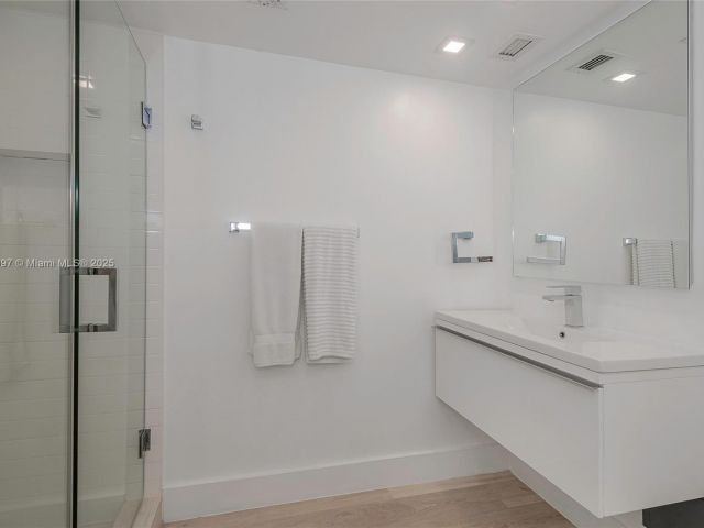 Apartment for sale  Unit #1505 - photo 6465952