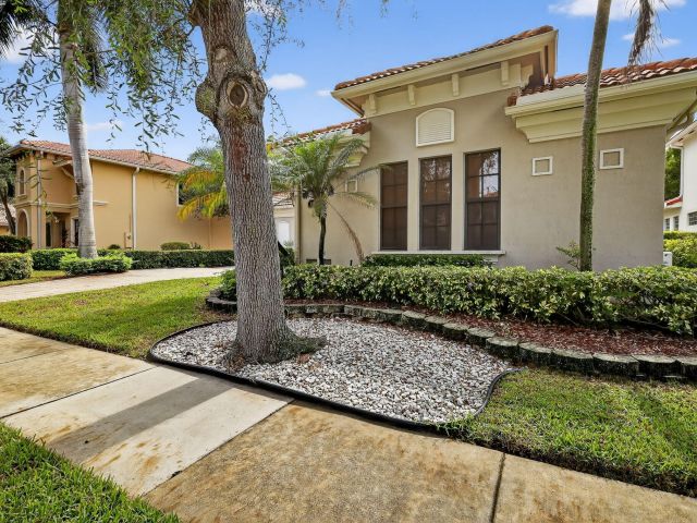 Home for sale at 16211 Rosecroft Terrace - photo 6448685