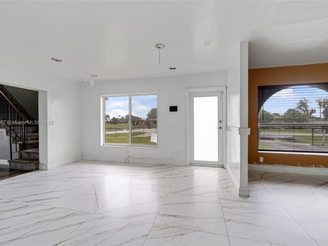 3-bedroom home for sale in Miami Gardens - 20401 NW 22nd Ave - MondialRealty