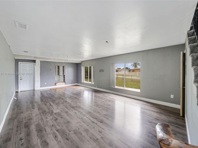 3-bedroom home for sale in Miami Gardens - 20401 NW 22nd Ave - MondialRealty