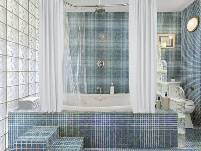 Home for rent at 517 29th Street E (Front House) - photo 6448752