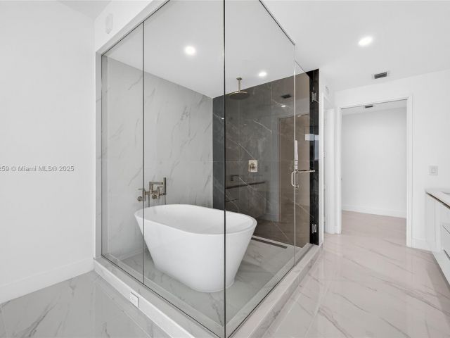 Apartment for sale  Unit #2606 - photo 6454089