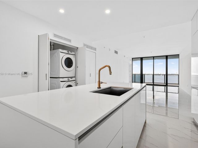 Apartment for sale  Unit #2606 - photo 6454096