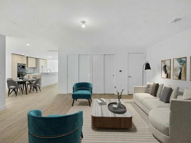 3-bedroom condo for sale in Pompano Beach - 900 N Ocean Blvd 904 - MondialRealty