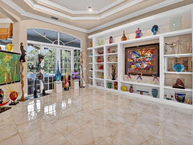 Home for sale at 15463 Tall Oak Avenue - photo 6505728