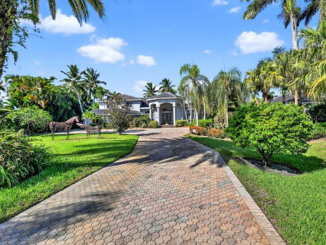 Home for sale at 15463 Tall Oak Avenue - photo 6505735