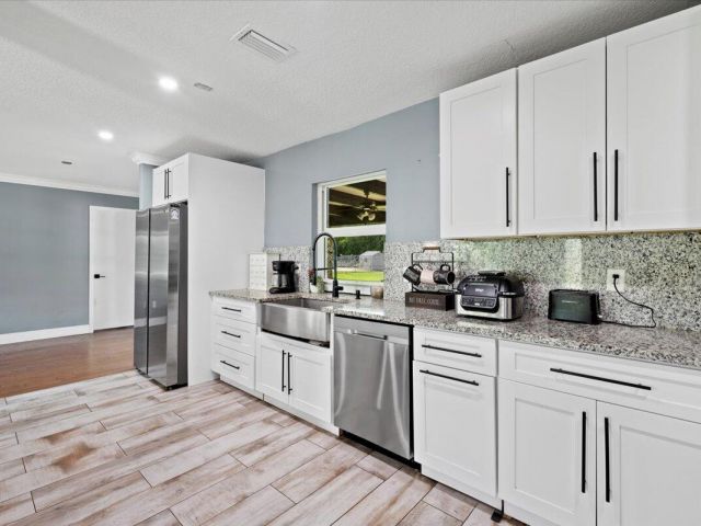 Home for rent at 11128 42nd Road N - photo 6507178