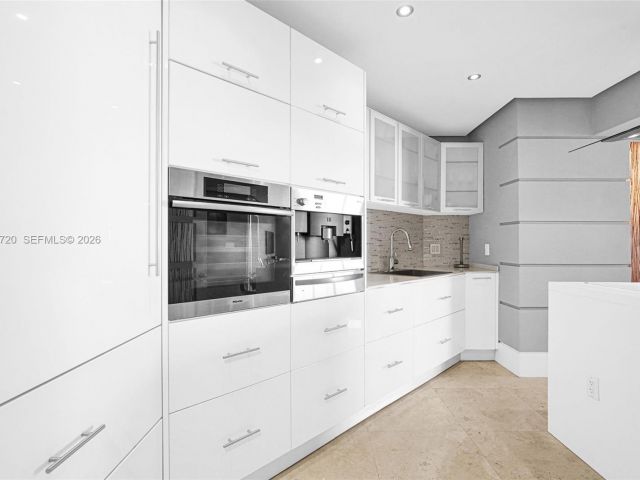 Apartment for sale  Unit #1103 - photo 6456215