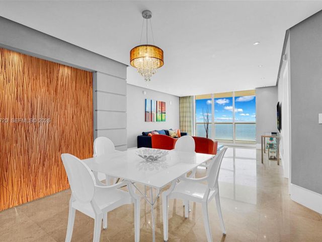 Apartment for sale  Unit #1103 - photo 6456229