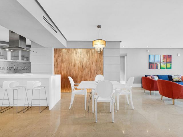 Apartment for sale  Unit #1103 - photo 6456230