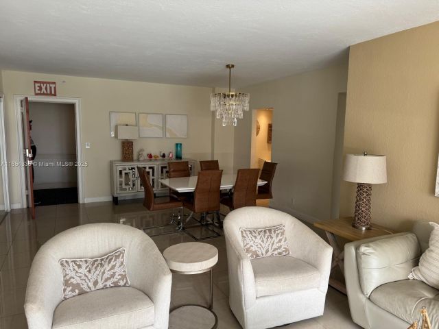 Apartment for sale  Unit #14V - photo 6456198