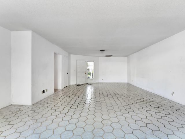 Home for sale at 625 Linnet Circle - photo 6533031