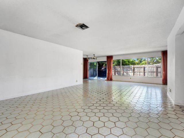 Home for sale at 625 Linnet Circle - photo 6533034