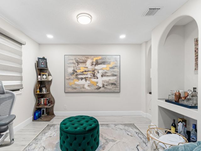 Home for sale at 1115 Avondale Court - photo 6514006