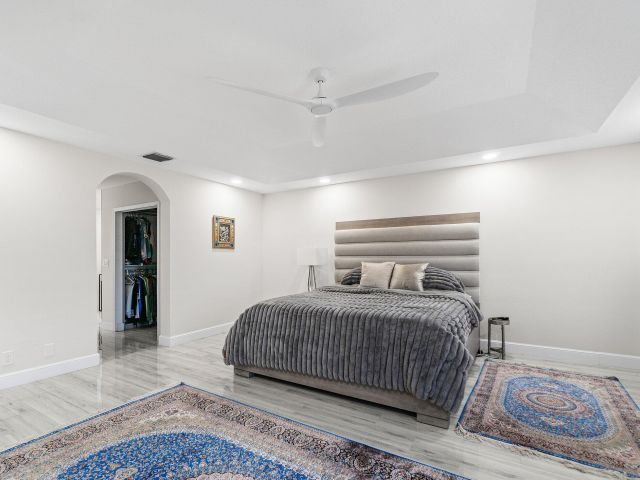 Home for sale at 1115 Avondale Court - photo 6514008