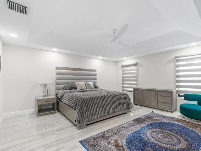 Home for sale at 1115 Avondale Court - photo 6514009