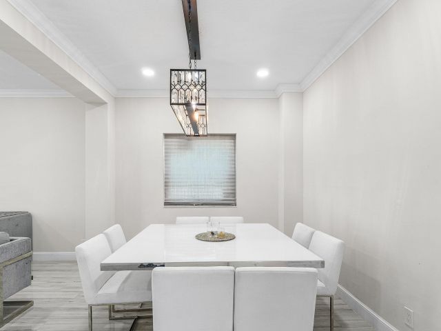 Home for sale at 1115 Avondale Court - photo 6514017