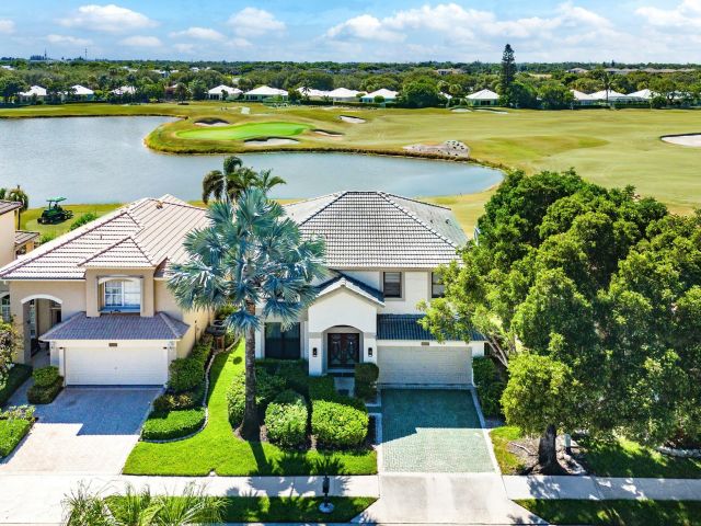 Home for sale at 1115 Avondale Court - photo 6514024