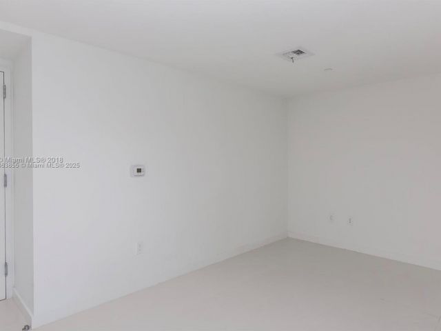 Apartment for sale  Unit #1602 - photo 6460434
