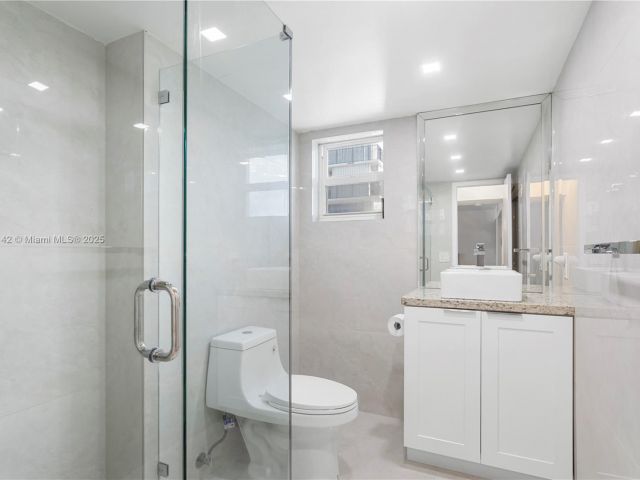 Apartment for sale  Unit #1001 - photo 6466498