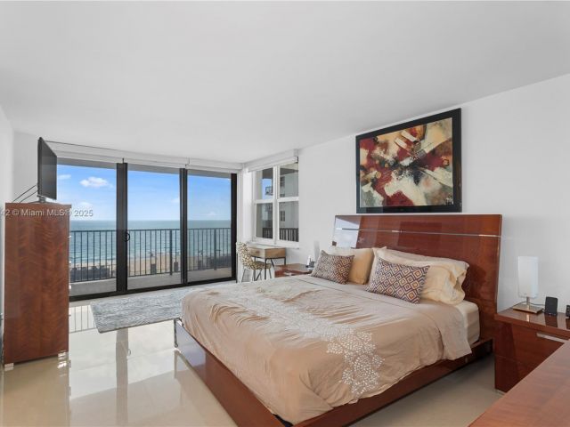 Apartment for sale  Unit #1001 - photo 6466499