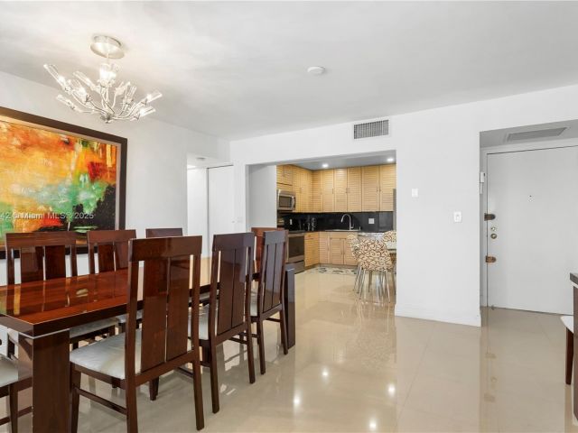 Apartment for sale  Unit #1001 - photo 6466502