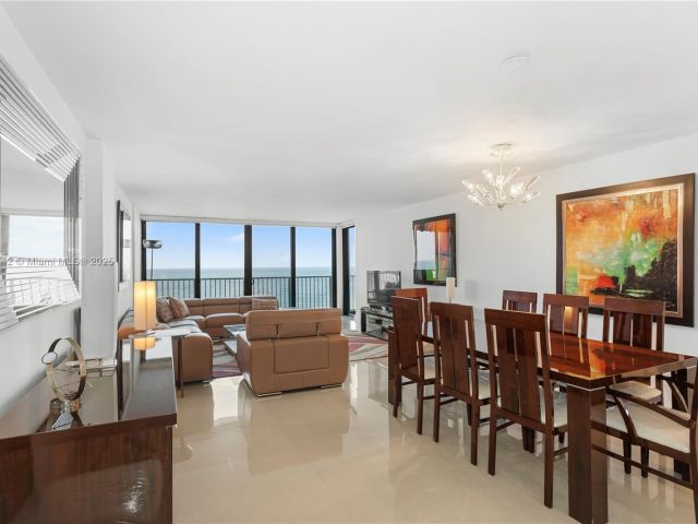 Apartment for sale  Unit #1001 - photo 6466505