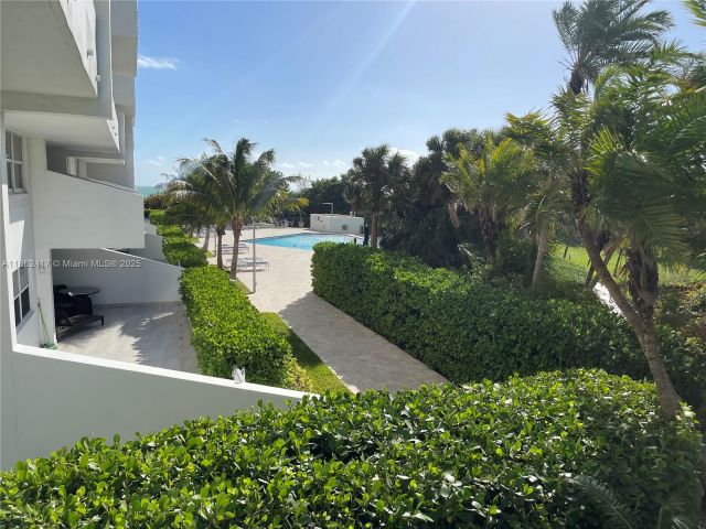 Apartment for rent  Unit #209 - photo 6469844