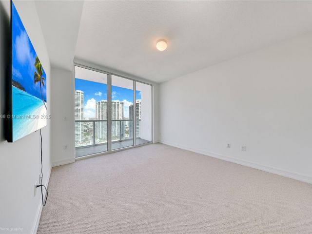 Apartment for rent  Unit #3421 - photo 6475176