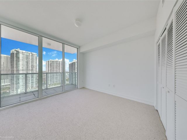 Apartment for rent  Unit #3421 - photo 6475177