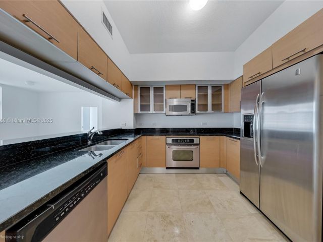 Apartment for rent  Unit #3421 - photo 6475179