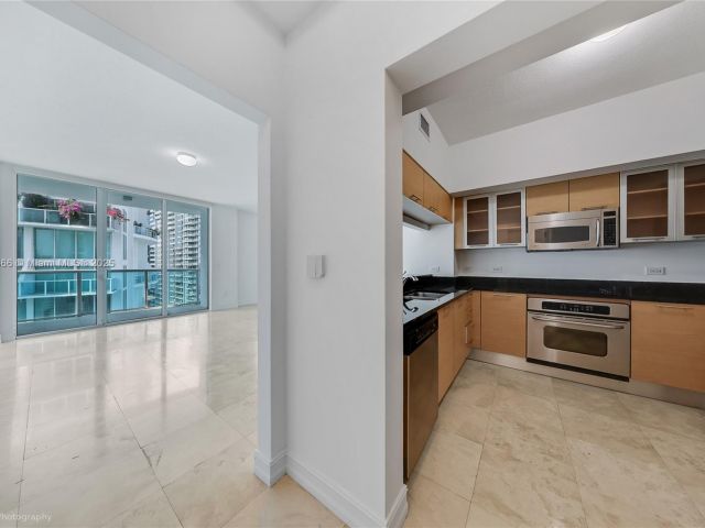 Apartment for rent  Unit #3421 - photo 6475180