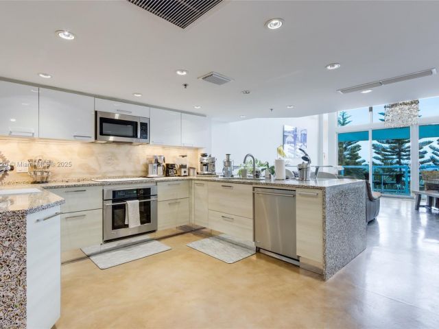 Apartment for sale  Unit #P2 - photo 6480739