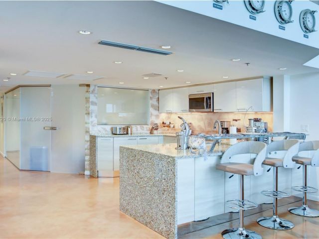 Apartment for sale  Unit #P2 - photo 6480742