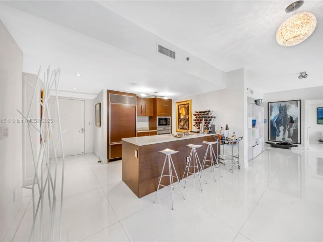 Apartment for sale  Unit #712-714 - photo 6460346