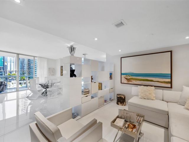 Apartment for sale  Unit #712-714 - photo 6460350