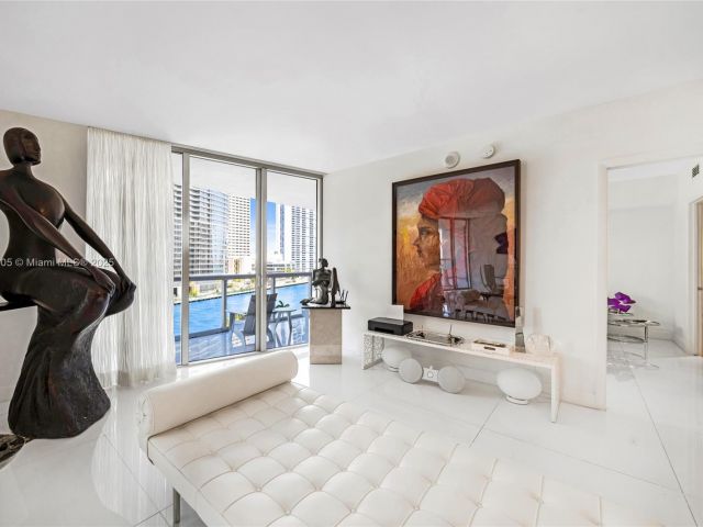 Apartment for sale  Unit #712-714 - photo 6460353