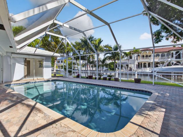 Home for rent at 937 Banyan Drive - photo 6505552