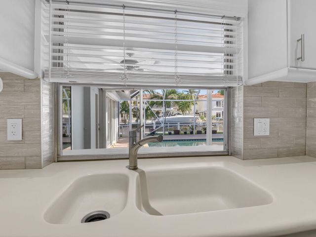 Home for rent at 937 Banyan Drive - photo 6505562