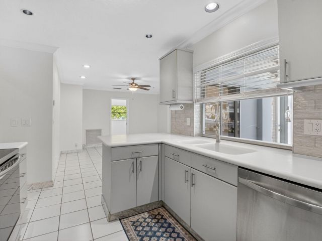 Home for rent at 937 Banyan Drive - photo 6505564